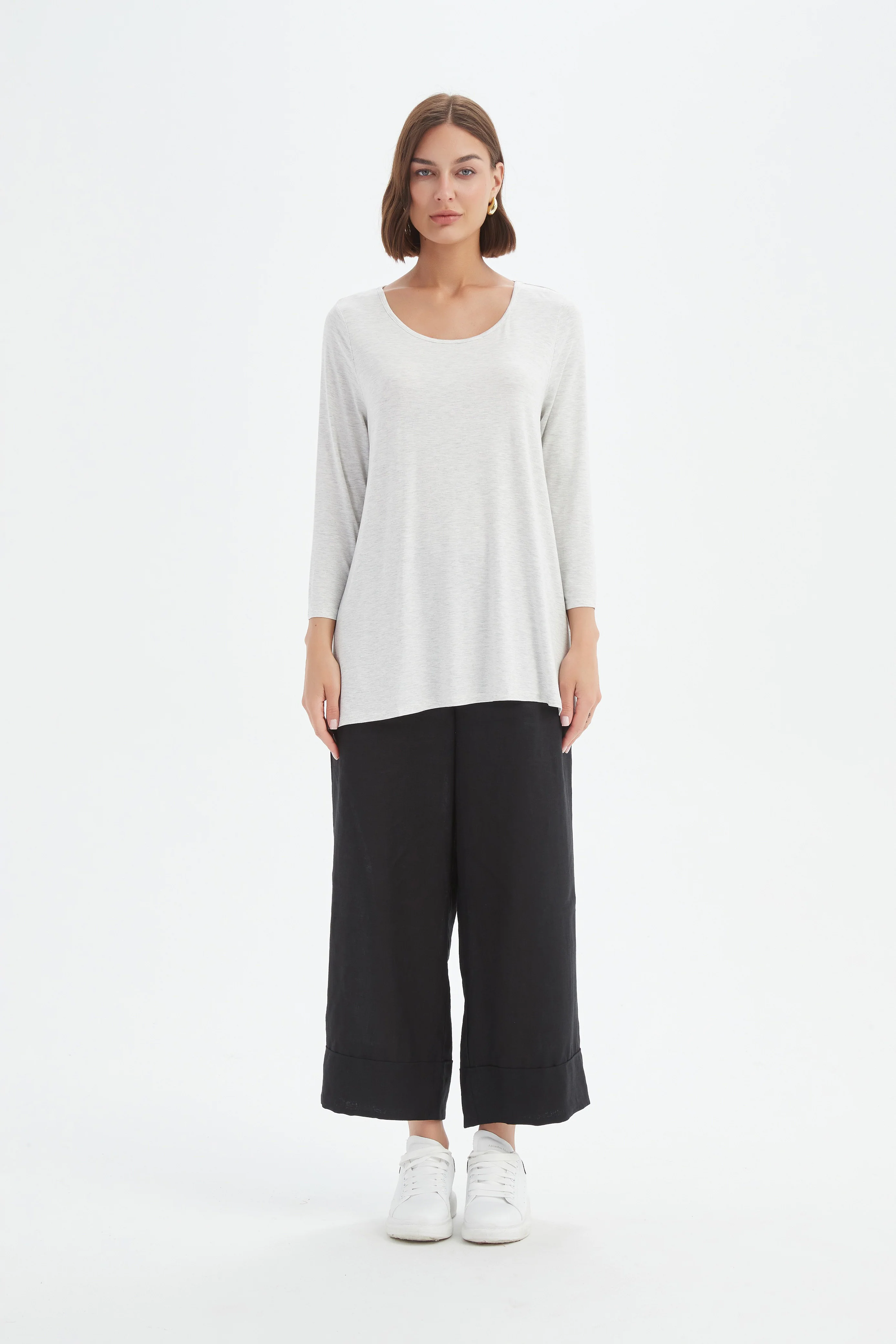 3/4 SLEEVE HANKY HEM TEE - Image 29