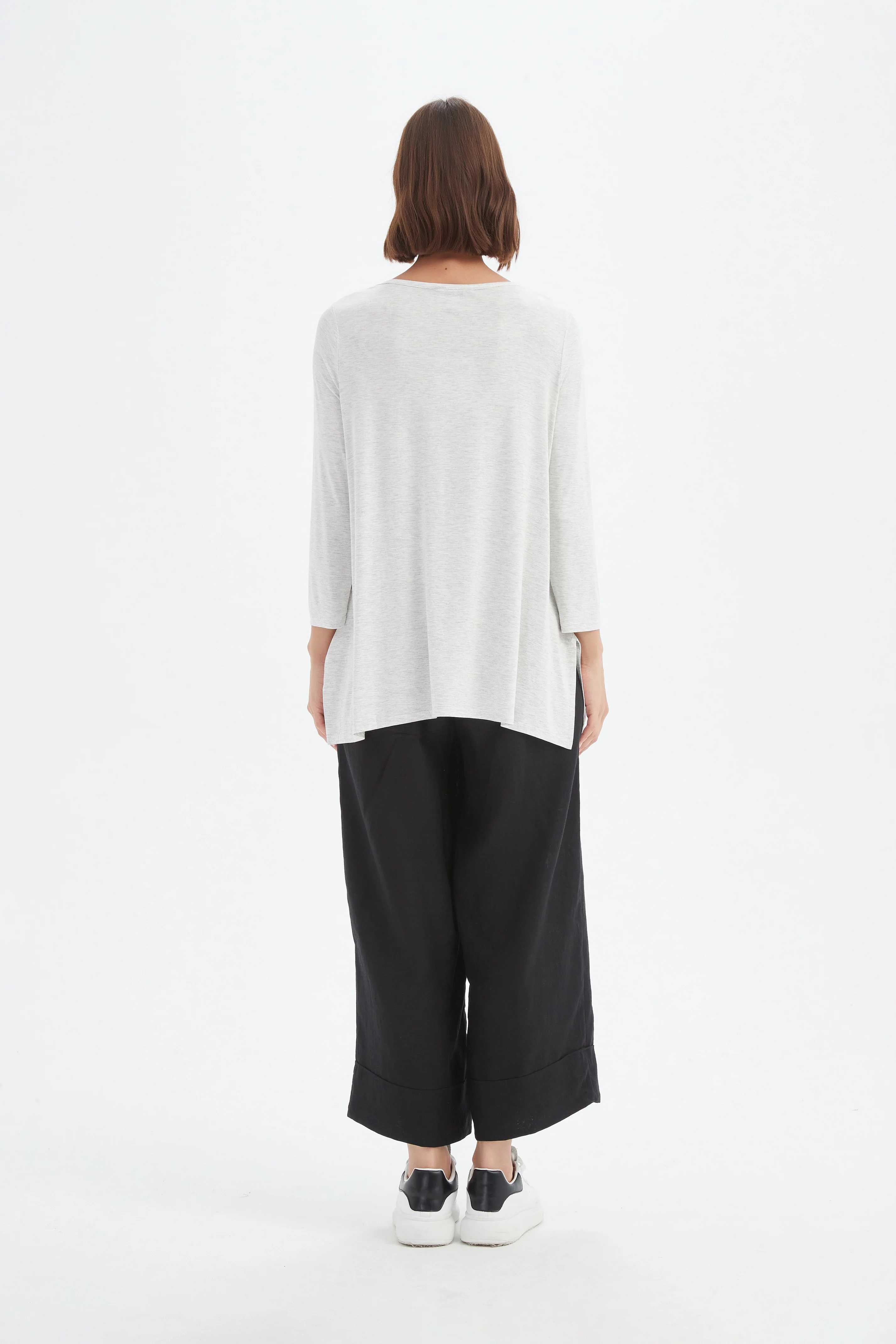 3/4 SLEEVE HANKY HEM TEE - Image 30