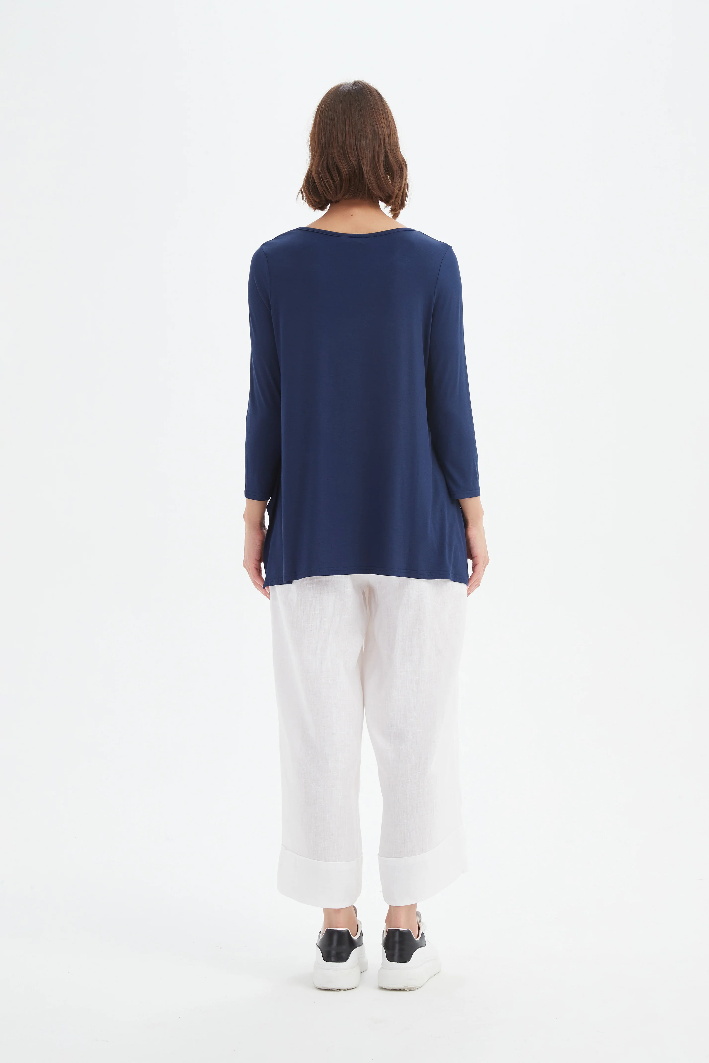 3/4 SLEEVE HANKY HEM TEE - Image 5