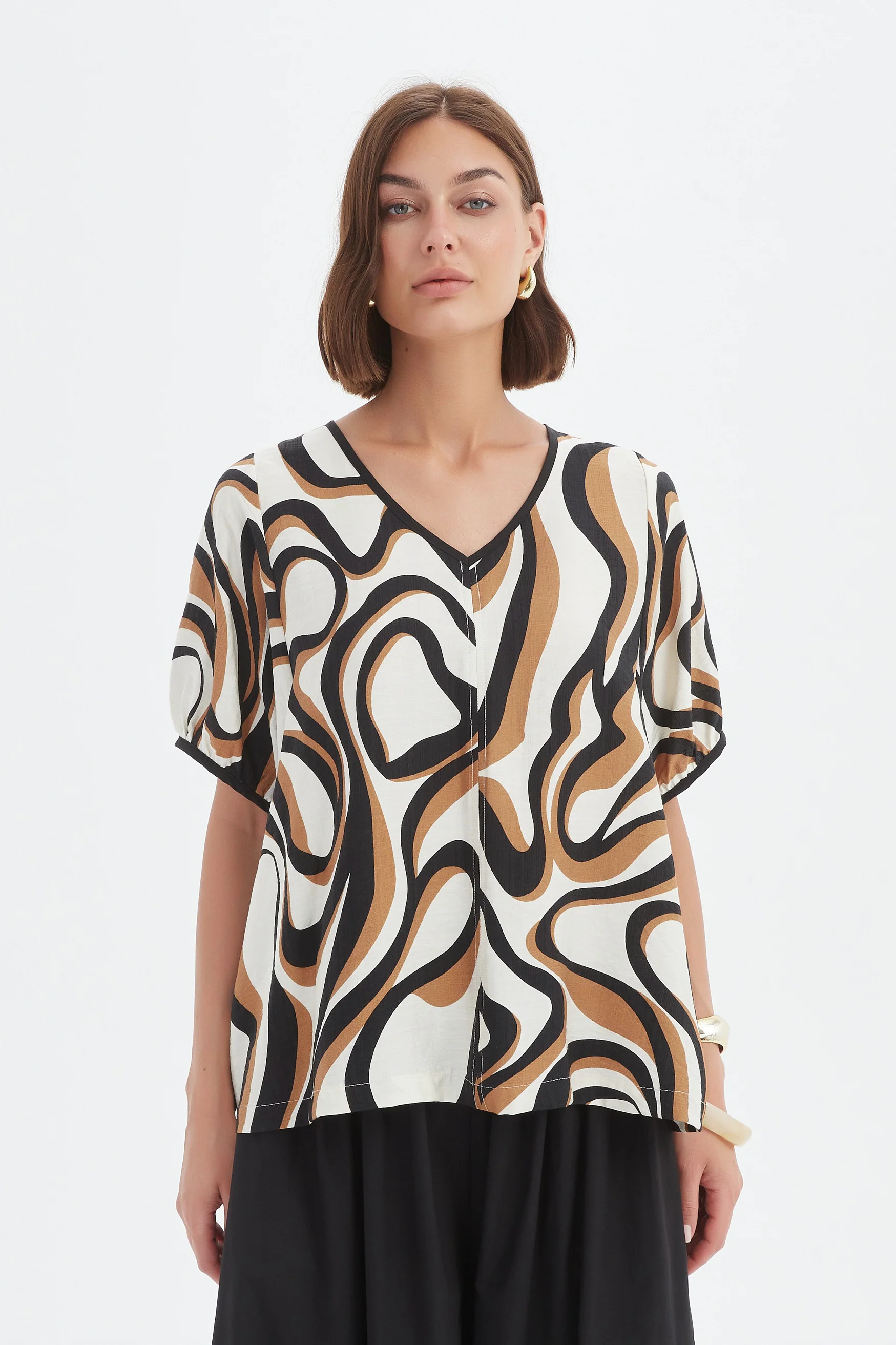 BISHOP SLEEVE SWIRL TOP