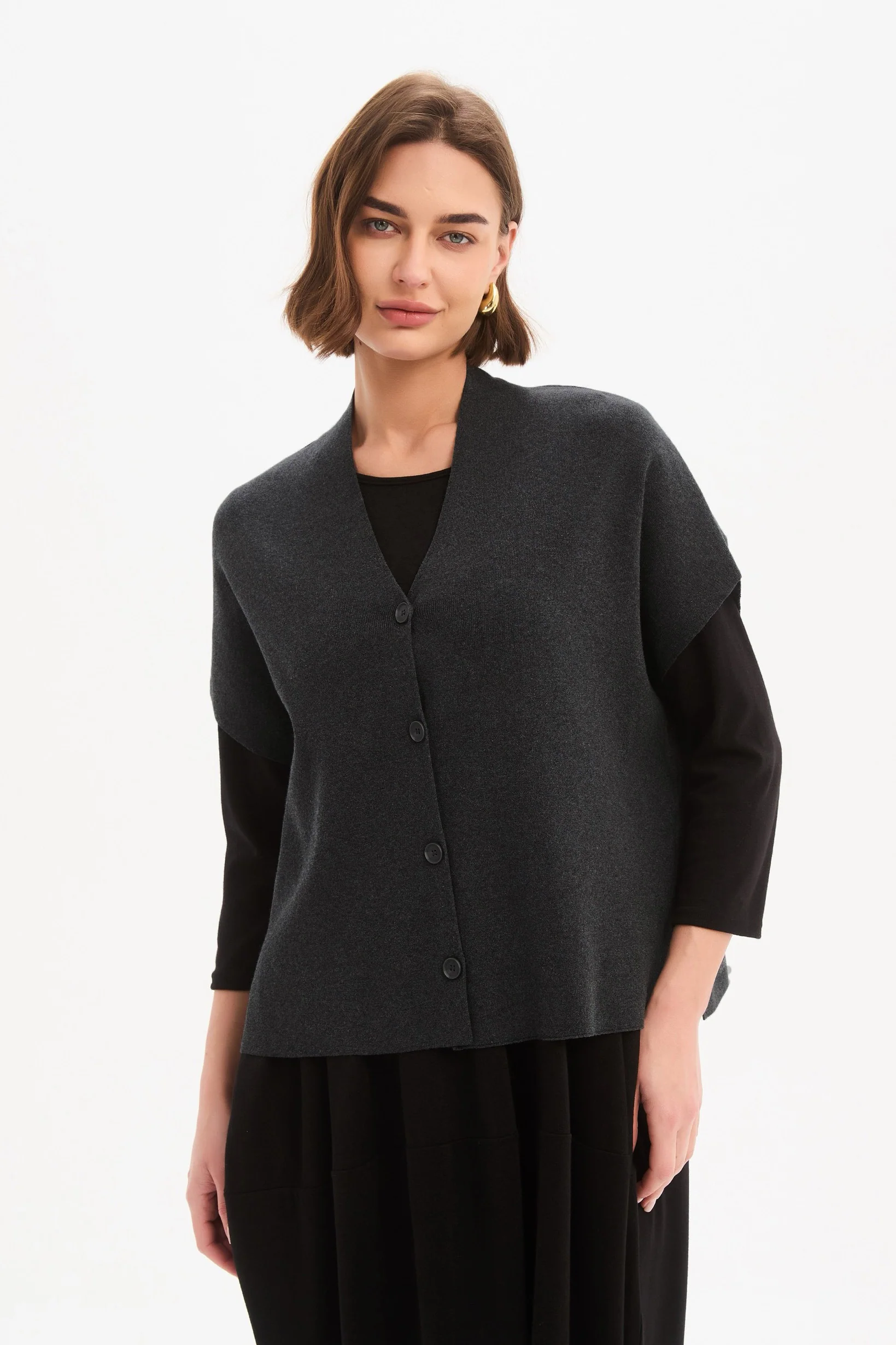 BUTTON UP KNIT VEST - Image 3