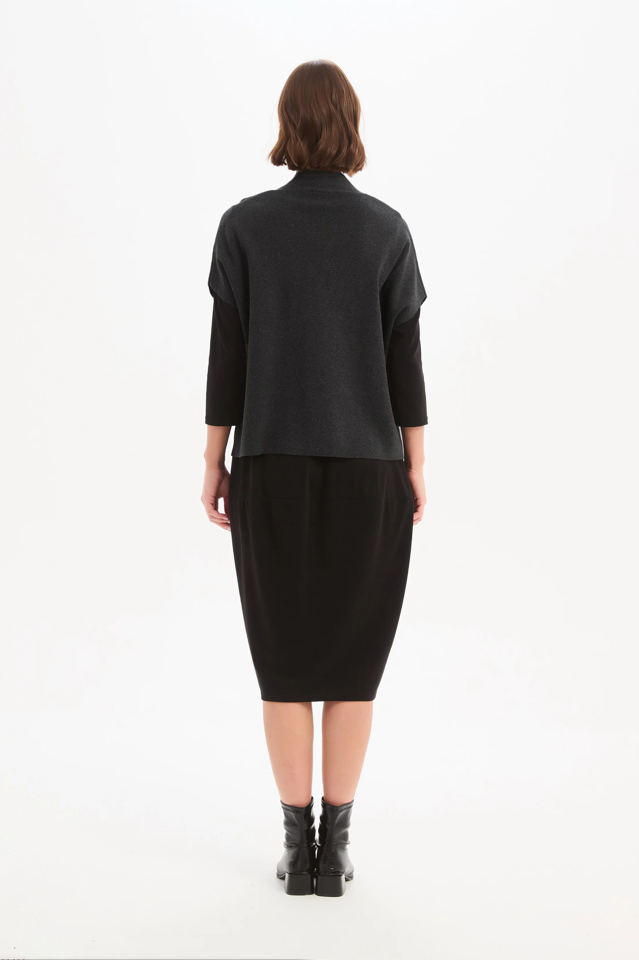 BUTTON UP KNIT VEST - Image 7