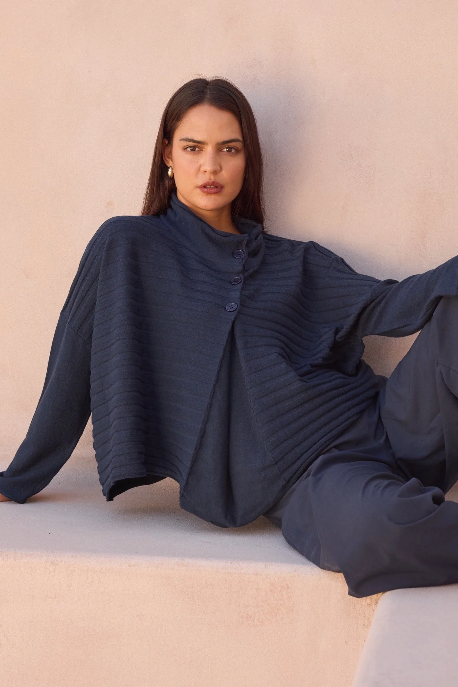 COWL NECK BUTTON KNIT - Image 7