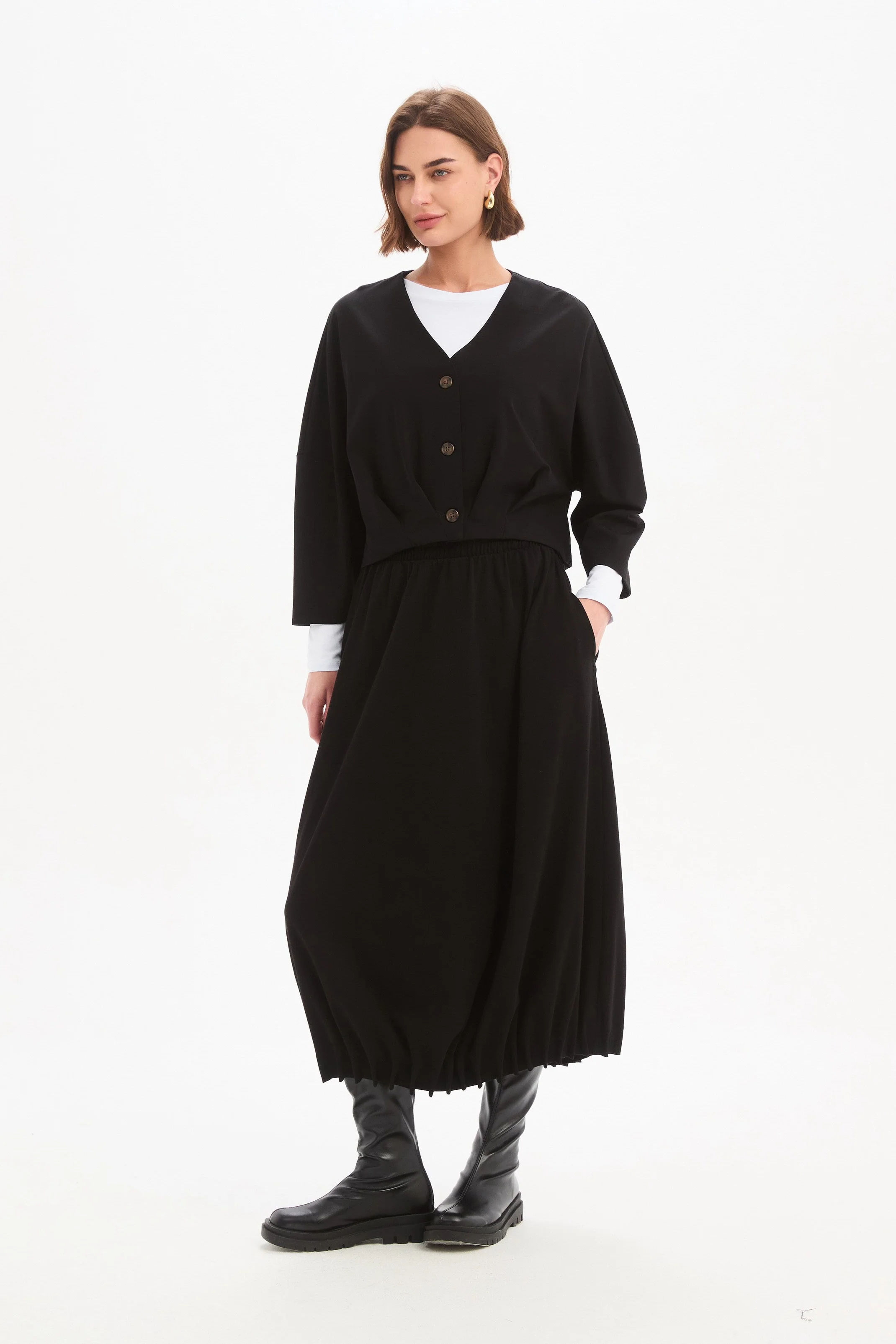 PLEAT HEM CROP CARDIGAN