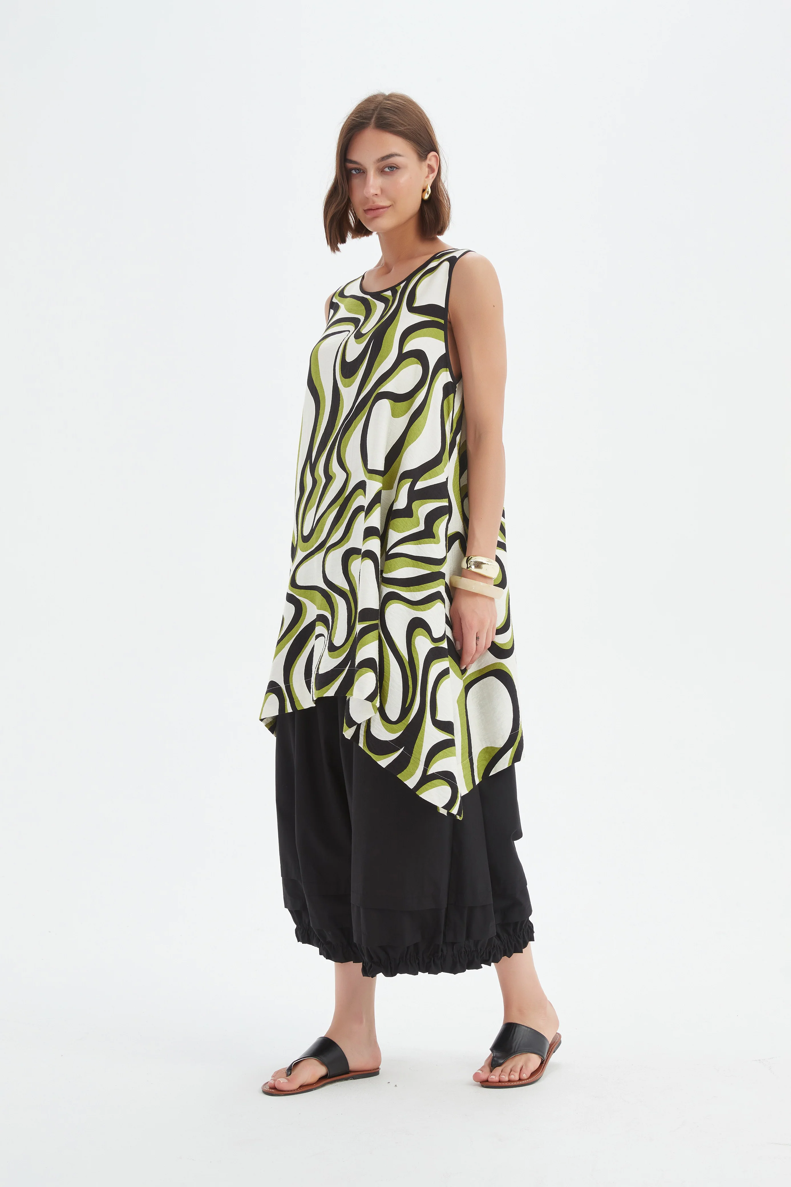 SLEEVELESS SWING PRINT TOP - Image 8